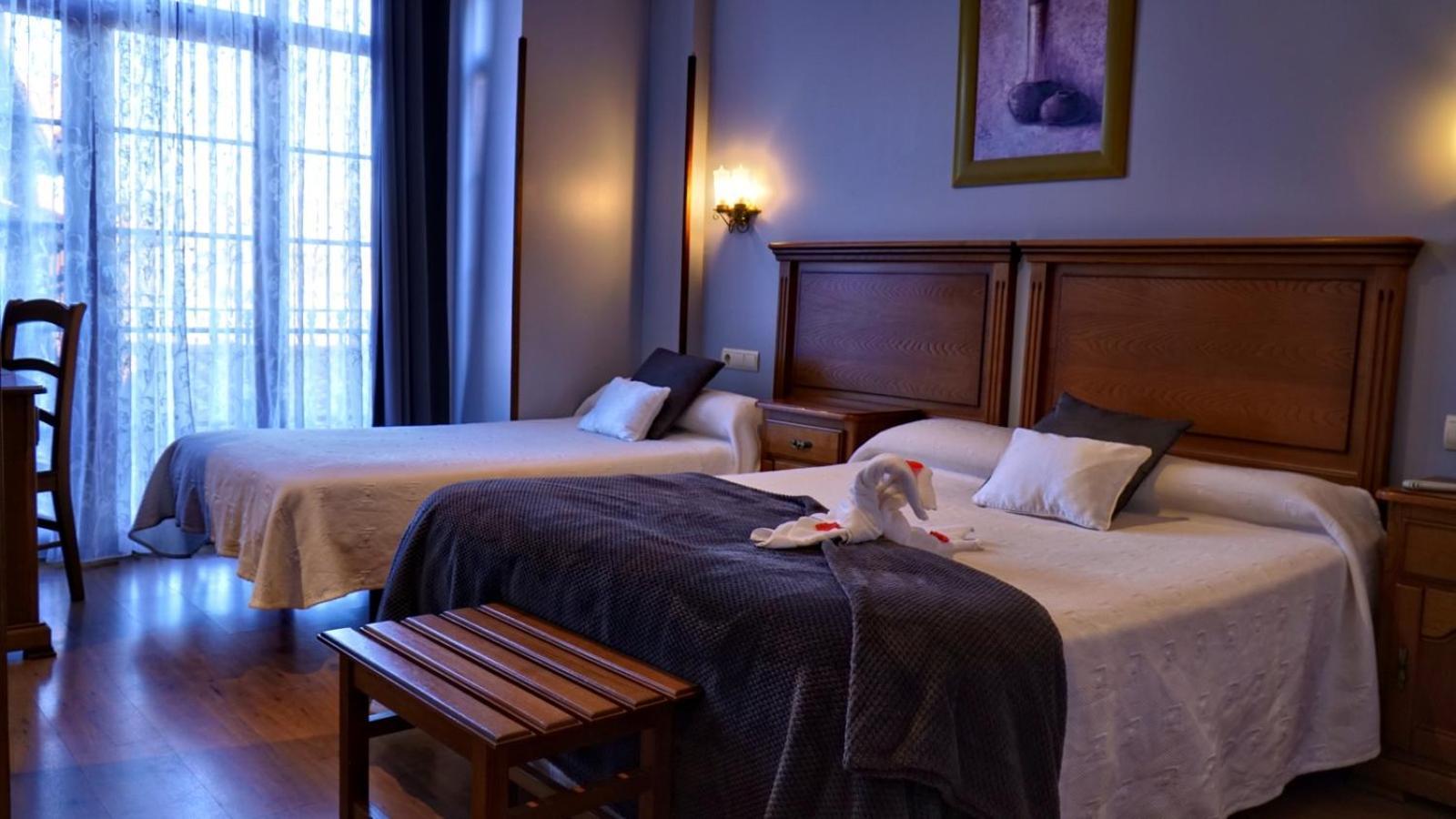 Hotel Marfrei Hinojedo ภายนอก รูปภาพ