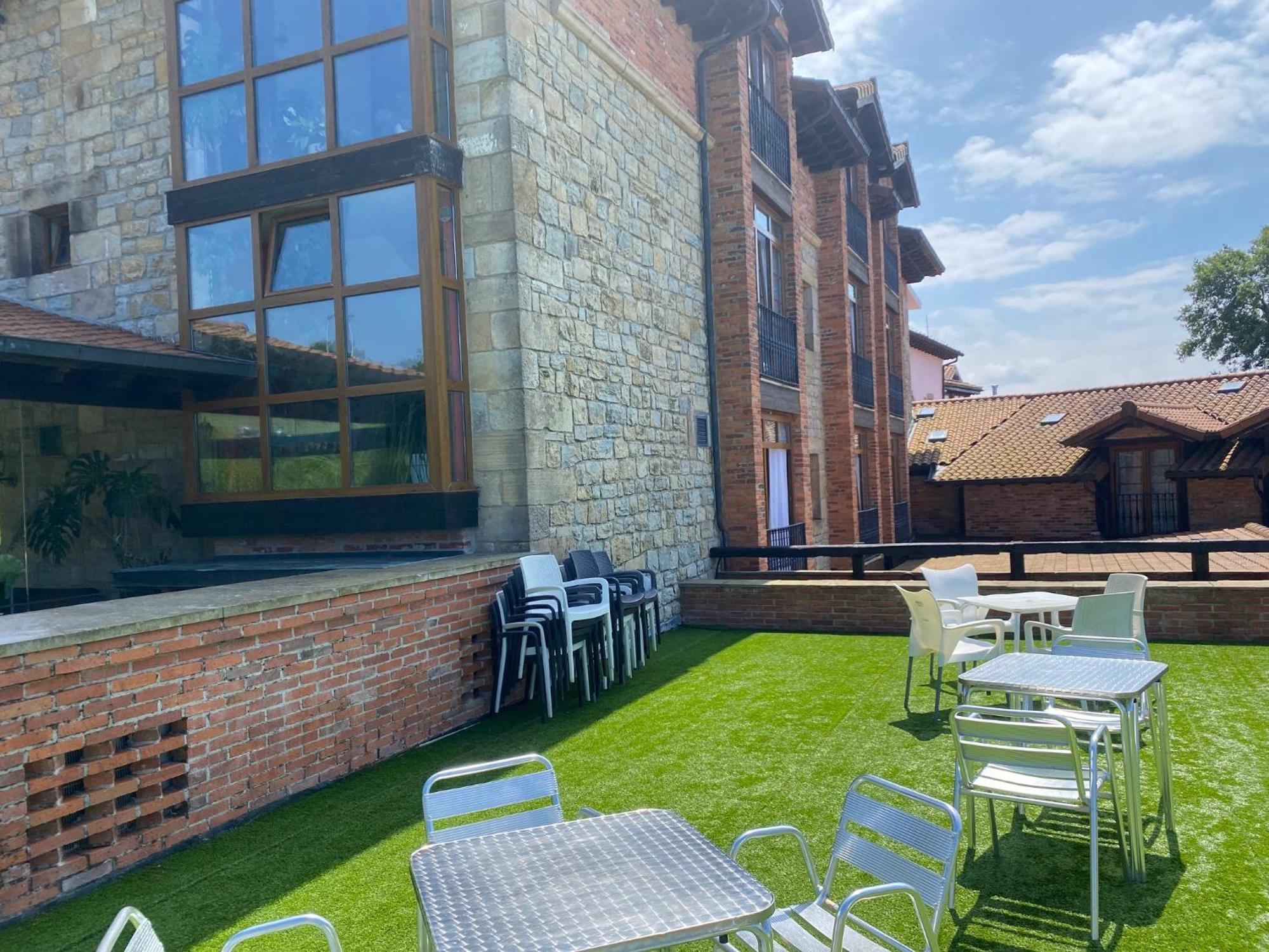 Hotel Marfrei Hinojedo ภายนอก รูปภาพ