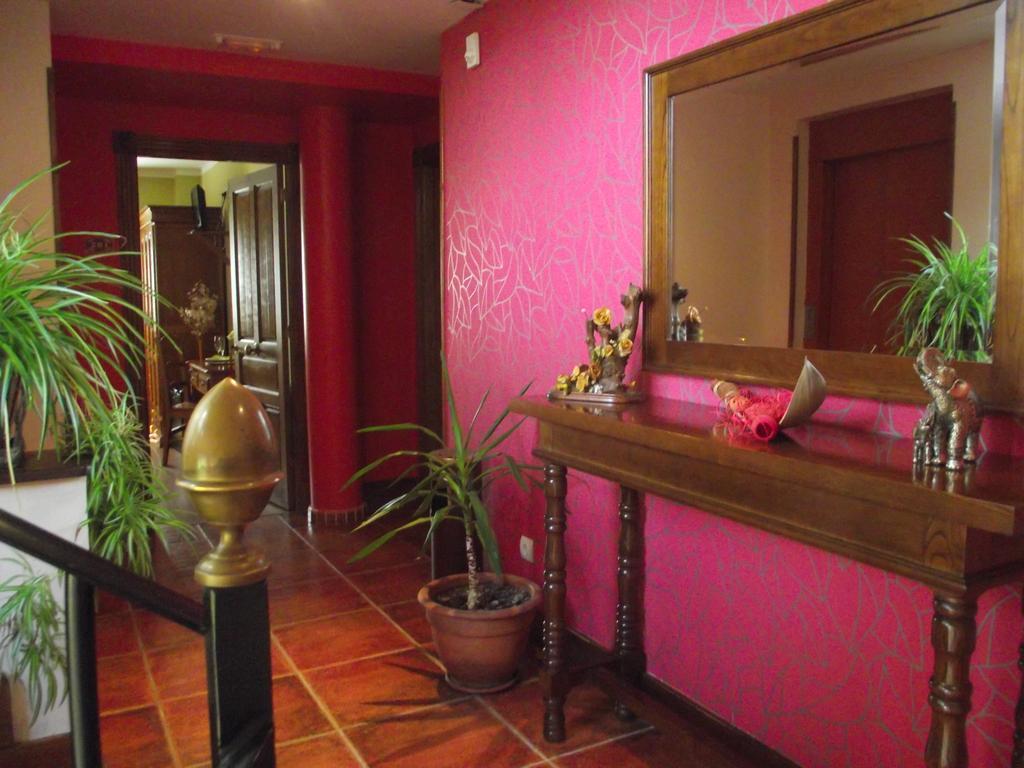 Hotel Marfrei Hinojedo ภายนอก รูปภาพ