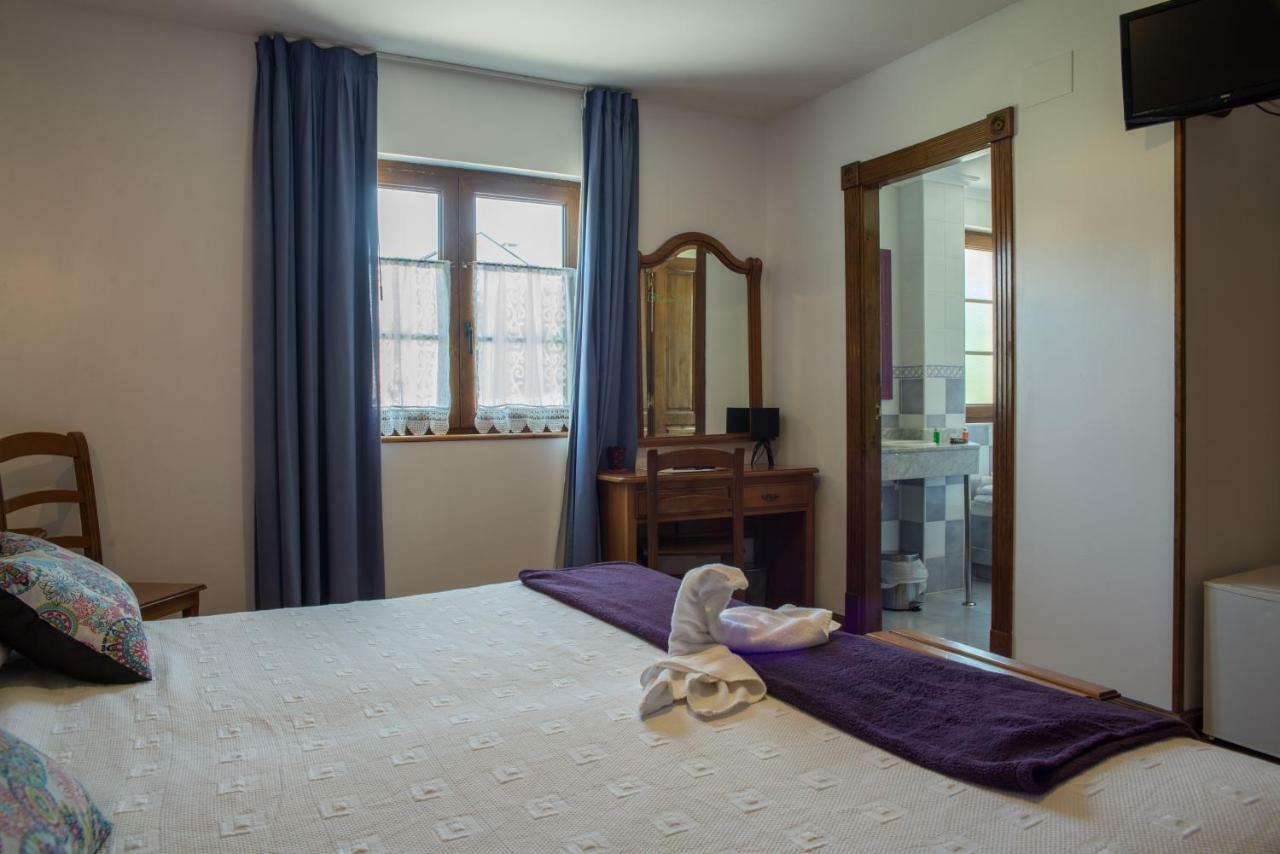 Hotel Marfrei Hinojedo ภายนอก รูปภาพ